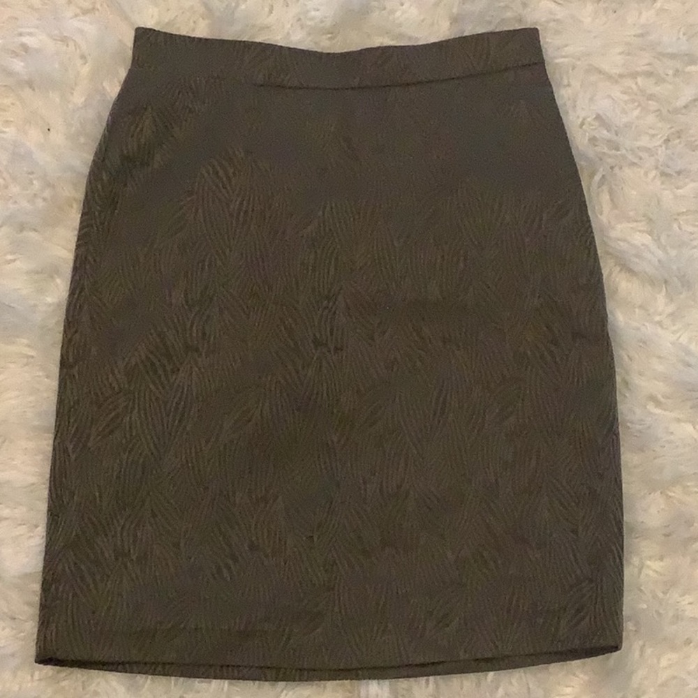 MaxMara Pencil Pattered Skirt Cotton & Silk Blend Olive Green Color Size 6